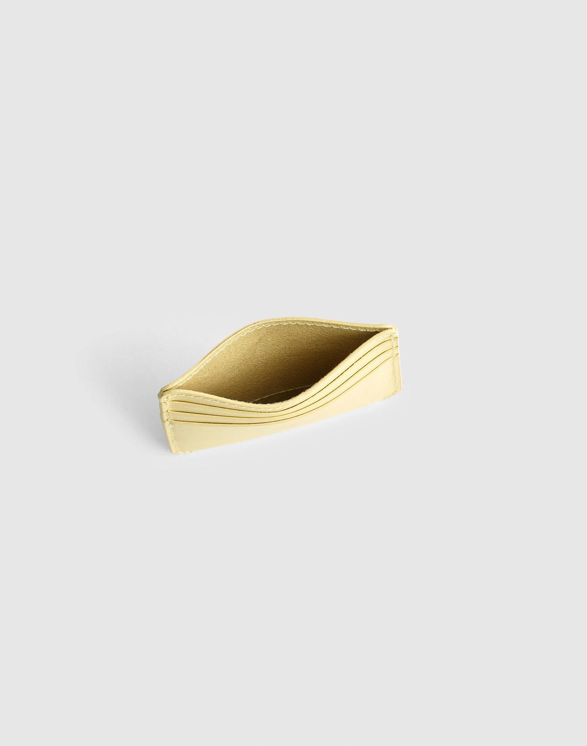 Curved Card Case in Leather Pale Pineapple | Madewell Deals