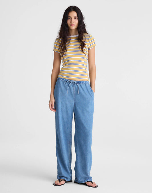 Pull-On Jeans in Airy Denim Lido Wash | Madewell Trending
