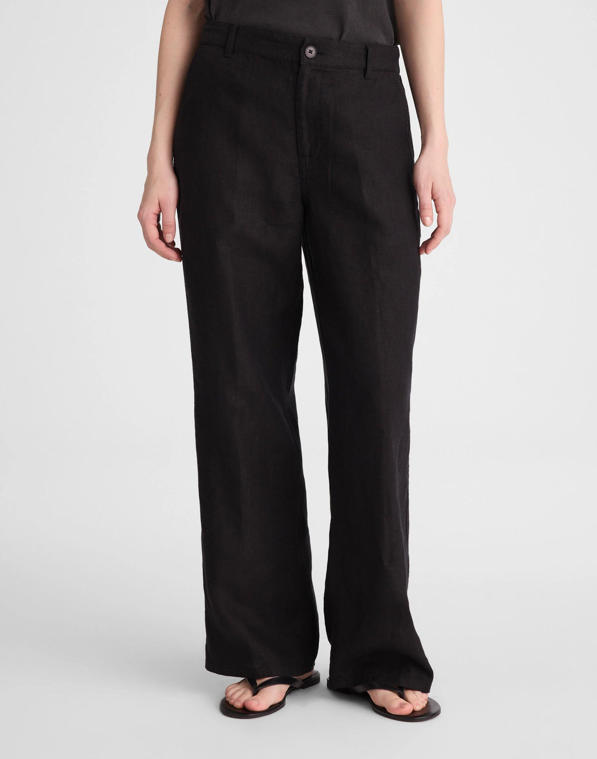 The Zoe Relaxed Straight Pant in 100% Linen Jet Black | Madewell Customer Favorite