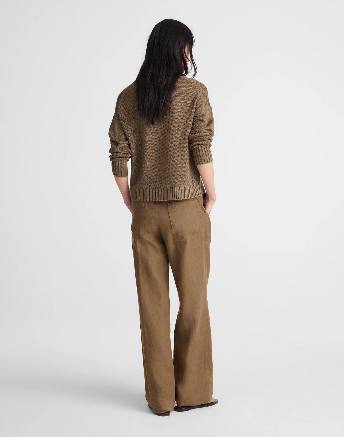 The Zoe Relaxed Straight Pant in 100% Linen Safari Khaki | Madewell Trending