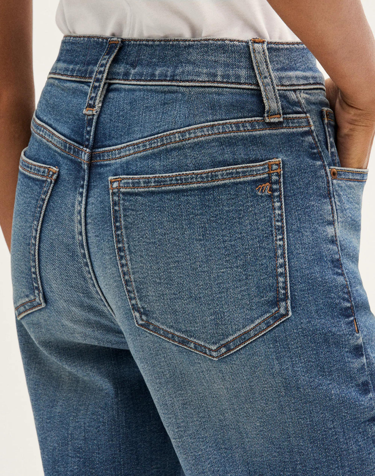 The Wide-Leg Jean in Super Stretch Denim Sunnyside Wash | Madewell Recommended