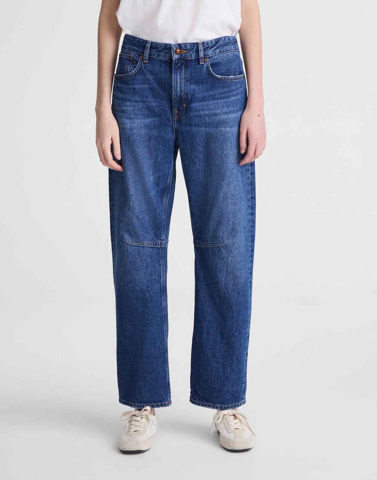 Circular Darted Barrel-Leg Jean Heirloom Wash | Madewell Trending