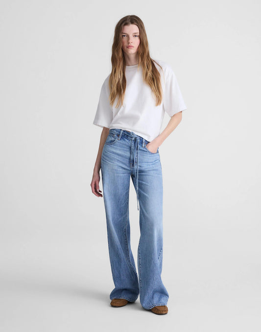 The Short Ultimate Wide-Leg Jean in Airy Denim Raebrook Wash | Madewell Great Value