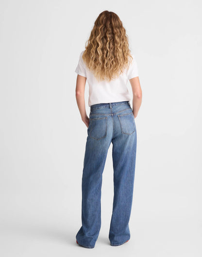 Petite Low-Slung Baggy Jeans in Airy Denim Pickett Wash | Madewell Customer Favorite