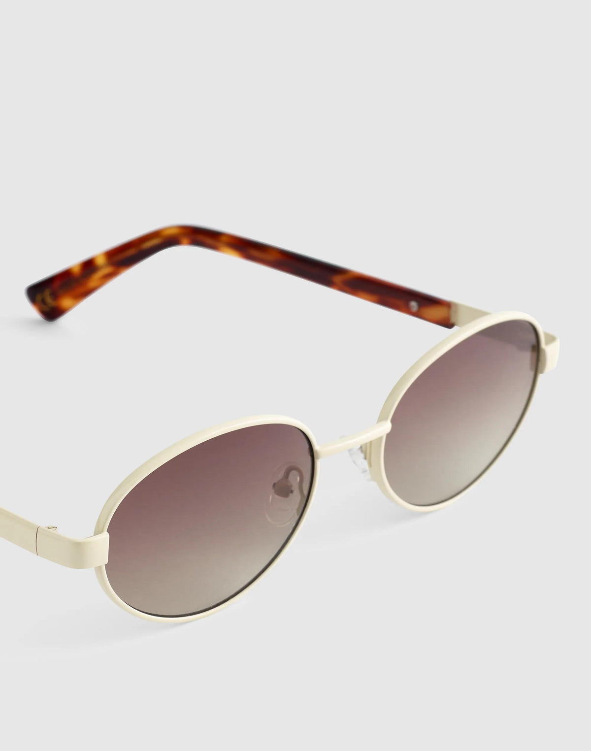 Wire Frame Oval Sunglasses White | Madewell Recommended