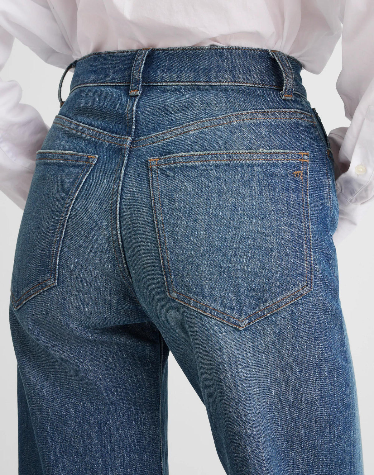 The Petite Perfect Vintage Wide-Leg Jean Harvey Wash | Madewell Featured