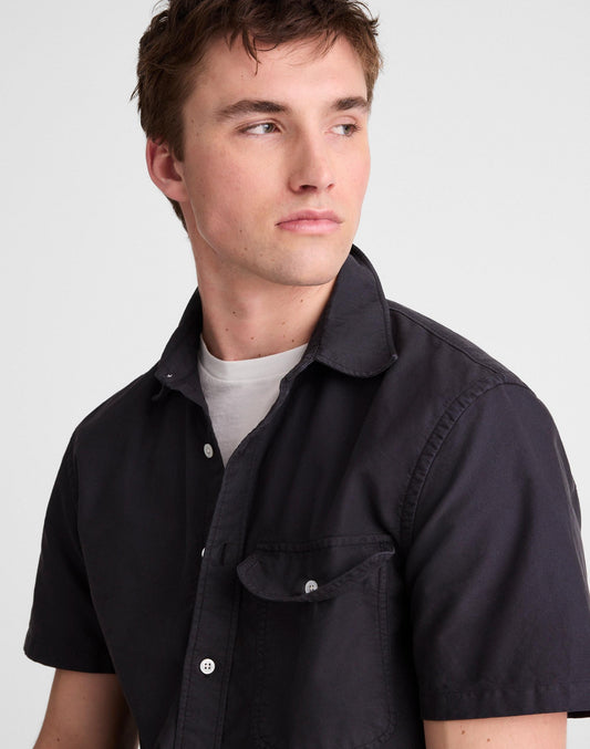 Short-Sleeve Single-Pocket Shirt in Allday Oxford Licorice | Madewell Smart Buy