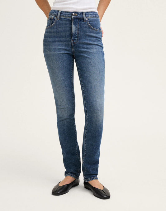 The Pencil Jean in Super Stretch Denim Concho Wash | Madewell Smart Buy